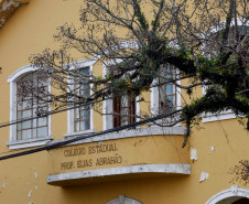 Colegio Estadual Elias Abrahao no Cristo Rei, Av. Senador Souza Naves. 23-07-13.  