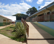 Investimento de R$ 249 mil para a construção de muro no pátio da escola. Serão beneficiados 600 alunos das redes municipal e estadual de ensino.
