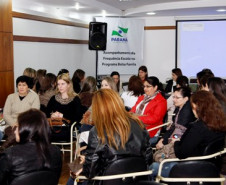 A Secretaria de Estado da Educação, em parceria com a Secretaria da Família e Desenvolvimento Social, promove até esta quinta-feira (1º), em Curitiba, o 3º Seminário Estadual de Acompanhamento da Frequência Escolar no Programa Bolsa Família.