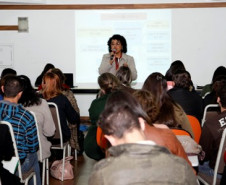 O 3º Seminário Estadual de Acompanhamento da Frequência Escolar no Programa Bolsa Família tem a participação de quase 330 técnicos responsáveis nos municípios pelo monitoramento da frequência dos estudantes das redes públicas de ensino no Paraná.
