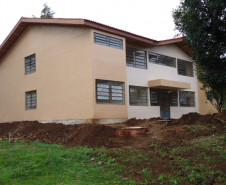 Novo bloco que está em construção terá alojamento feminino, mais seis salas de aula e contará com espaço multiuso para entretenimento e lazer dos alunos. As obras devem ficar prontas em outubro.