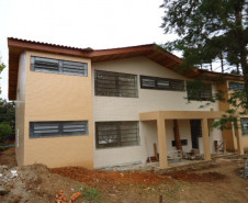 Novo bloco que está em construção terá alojamento feminino, mais seis salas de aula e contará com espaço multiuso para entretenimento e lazer dos alunos. As obras devem ficar prontas em outubro.