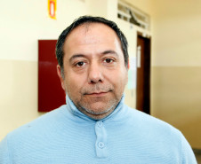 Caravana da Poesina no CEEP Newton Freire Maia em Pinhais, Oficina "Filmmaker para fazer filme", na foto o professor Antonio Mauricio Correia. 13-08-13. 