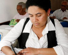 Paraná Alfabetizado, alunos em sala de aula no SESC da rua Jose Loureiro, na foto Maria Alciene Bernardo Santos de 35 anos. 31-07-13. 