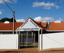 Cidade do Turvo perto de Guarapuava, Colégio Estadual Professor Edvaldo e Maria Janete Carneiro. 19-08-13.