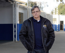 Marcio Darin, diretor da Escola de Educação Especial Guilherme Canto Darin. Curitiba, 21/08/2013.