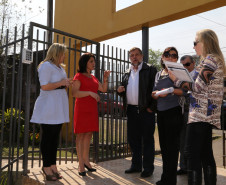 Foi assinada a ordem de serviço para as reformas que vão beneficiar mais de 1,6 mil alunos das duas escolas, além de toda a comunidade escolar.<br />
<br />
Veja mais fotos em: <a href="http://www.flickr.com/photos/flavioarns/sets/72157635206025318/" target="_blank"> http://www.flickr.com/photos/flavioarns</a>