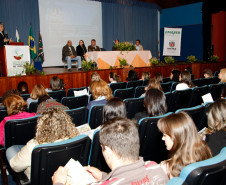 Educando com a horta escolar e a gastronomia no Paraná, reunião no auditório do Colégio Militar do Paraná. 03-09-13.  