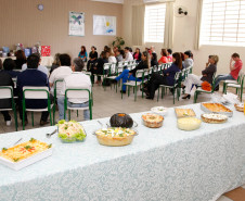 Premiaçao do segundo concurso Merendeira um prato várias idéias no núcleo regional de educação de Paranaguá. 06-09-13.  