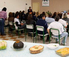 Premiaçao do segundo concurso Merendeira um prato várias idéias no núcleo regional de educação de Paranaguá. 06-09-13. 