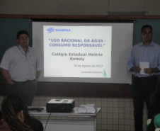 Em uma parceria com a Sanepar, uma palestra foi organizada para destacar a importância do uso racional da água e sua conservação, além de se evitar o desperdício.