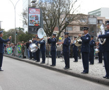 Mais de 1,5 mil alunos de escolas públicas participaram do desfile de 7 de Setembro na Avenida Cândido de Abreu, em Curitiba.<br />
<br />
Veja mais fotos em: <a href=" http://www.flickr.com/photos/flavioarns/sets/72157635424221038/" target="_blank"> http://www.flickr.com/photos/flavioarns</a>