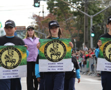 Mais de 1,5 mil alunos de escolas públicas participaram do desfile de 7 de Setembro na Avenida Cândido de Abreu, em Curitiba.<br />
<br />
Veja mais fotos em: <a href=" http://www.flickr.com/photos/flavioarns/sets/72157635424221038/" target="_blank"> http://www.flickr.com/photos/flavioarns</a>