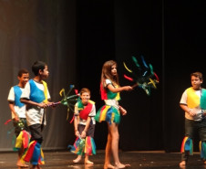 O evento contou com a participação dos alunos e professores das escolas estaduais de toda a região e foi dividido em danças folclóricas e de salão.