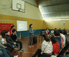 Eventos servem para definir delegação que representa o Paraná na 4ª Conferência Nacional Infantojuvenil pelo Meio Ambiente, Brasília. Atividades do NRE de Cianorte.
