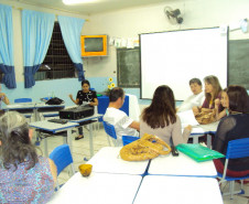 Na Escola Estadual Professor Augusto Bahls, que atende quase 300 alunos do ensino fundamental, já aconteceram as reuniões de apresentação do PAD com os professores, pedagogos e funcionários. “A receptividade foi muito boa. O PAD veio para fortalecer o trabalho que já estávamos realizando. As visitas da equipe do Núcleo Regional (Apucarana) só reforçam a importância dessa iniciativa para melhorar o nosso trabalho”, comentou a diretora Eunice de Castro.