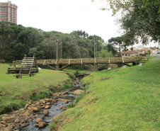 Alunos do curso Técnico em Meio Ambiente da Escola Estadual Francisco Carneiro Martins vão monitorar a qualidade da água do Arroio do Pocinho, em Guarapuava.