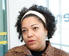 Caravana da poesia em Londrina, na foto Maria Aparecida Nogueira. 08-10-13. 