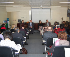 Em reunião em Curitiba, Fórum de Apoio à Formação Docente também discutiu abertura de novos polos da Universidade Aberta.