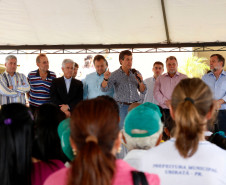 O governador Beto Richa e o vice-governador e secretário da Educação, Flávio Arns, inauguraram Escola Professora Lucinéia Ricardo Braciforte em Ubiratã.