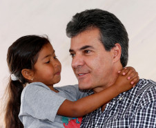 O governador Beto Richa e o vice-governador e secretário da Educação, Flávio Arns, inauguraram Escola Professora Lucinéia Ricardo Braciforte em Ubiratã.