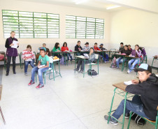 Escola Estadual Boa Esperança<br />
<br />
Veja mais fotos em: <a href=" http://www.flickr.com/photos/flavioarns/sets/72157636444689154/ " target="_blank"> http://www.flickr.com/photos/flavioarns </a>