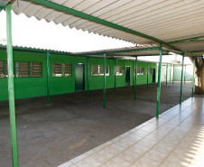 Londrina, Colegio Estadual Eldorado que recebeu a troca de salas de madeira para alvenaria. 07-10-13. 