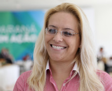 O governador Beto Richa ressaltou neste Dia do Professor a dedicação de todos os professores e funcionários da rede estadual para levar às crianças e jovens paranaenses um ensino de qualidade.<br />
<br />
Veja mais fotos em: <a href=" http://www.flickr.com/photos/flavioarns/sets/72157636584644953/ " target="_blank"> http://www.flickr.com/photos/flavioarns </a>