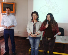 Aceitação do Plano de Ações Descentralizadas (PAD) pelas 26 escolas atendidas pelo Núcleo Regional da Área Metropolitana Sul foi tema da reunião.
