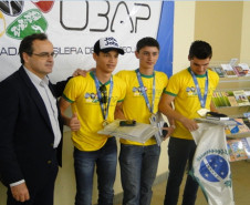 1º lugar: Equipe Agro – SMI: Vitor Araújo, Rafael Raul e Lucas Antônio, orientados pela professora Juliana de Jesus Silva Davi