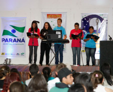 Caravana da Poesia em Ponta Grossa, no Centro Estadual de Educação Profissional. 18-10-13.