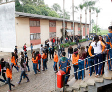 Caravana da Poesia em Ponta Grossa, no Centro Estadual de Educação Profissional. 18-10-13.