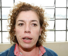 Colegio Estadual Professor Alberto Krause, em Almirante Tamandaré, na foto a diretora Rosélia de Fátima Furquim. 23-10-13. 