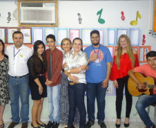 No Colégio Estadual Emílio de Menezes, em Japurá, o apoio ao PAD veio de toda a comunidade escolar. “Nas visitas feitas pela equipe do Núcleo Regional houve várias conversas com os professores, alunos e inclusive com os pais. A presença do Núcleo, de certa forma, mostra para as famílias que existe uma preocupação com a educação”, contou a diretora Arlene Francisca da Rocha.