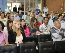 Curso de Fiscalização de Obras Públicas de Edificações tem duração de dois dias e conta com a participação de 160 profissionais.<br />
<br />
Veja mais fotos em: <a href=" http://www.flickr.com/photos/flavioarns/sets/72157636872255154/" target="_blank"> http://www.flickr.com/photos/flavioarns/</a>