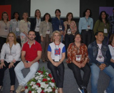 Representantes dos Conselhos Escolares das Instituições de Ensino juntamente com a Chefe do NRE de Cianorte Profa. Yolanda Cristina Rodrigues de Godoy