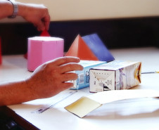 Estreia no dia 19 de novembro, na TV Paulo Freire, mais um episódio do programa Registro de Classe. O tema são prismas e volume.