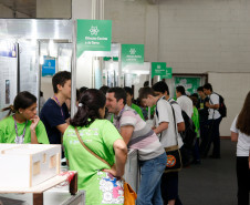 Foz do Iguaçu, Ficiencias no pavilhão de exposição do parque da Itaipu. 20-11-13.