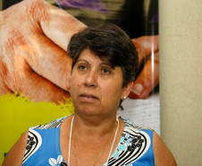 Em todo o Paraná, mais de 2,2 mil alfabetizadores têm o compromisso de alfabetizar cerca de 25 mil alunos, com mais de 15 anos, que não sabem ler ou escrever.