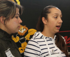 Alunos do Curso de Formação de Soldados realizaram atividades de revitalização no Colégio Estadual São Paulo Apóstolo, em Curitiba.