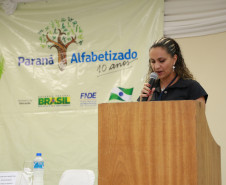 Encontro Estadual de Alfabetização e Educação de Jovens e Adultos (EJA) reúne os 399 secretários municipais de Educação do Paraná. <br />
<br />
Veja mais fotos em: <a href=" http://www.flickr.com/photos/flavioarns/sets/72157638340611965/page2/" target="_blank"> http://www.flickr.com/photos/flavioarns </a>