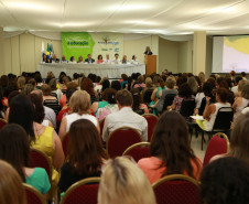 Encontro Estadual de Alfabetização e Educação de Jovens e Adultos (EJA) reúne os 399 secretários municipais de Educação do Paraná. <br />
<br />
Veja mais fotos em: <a href=" http://www.flickr.com/photos/flavioarns/sets/72157638340611965/page2/" target="_blank"> http://www.flickr.com/photos/flavioarns </a>