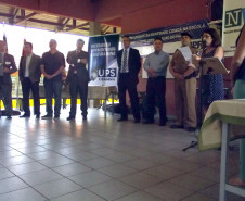 Parceria entre as secretarias da Educação, da Segurança Pública e de Justiça vai instalar postos de emissão de Carteira de Identidade em comunidades.
Londrina, 06/12/2013.
