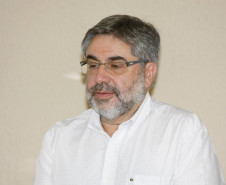 Representantes da etnia indígena xetá estão reunidos em Curitiba para debater educação, saúde e a demarcação de terras indígenas no estado, João Antonio Gediel. 10-12-13. Foto: Hedeson Alves