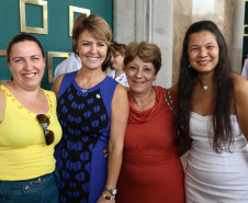 São 115 veículos, que beneficiarão cerca de 3 mil alunos de Apaes e outras instituições em vários municípios e regiões. A entrega foi feita no Palácio Iguaçu, junto com o vice-governador e secretário da Educação, Flávio Arns. <br />
<br />
Veja mais fotos em: <a href="http://www.flickr.com/photos/flavioarns/sets/72157638554927144/" target="_blank"> http://www.flickr.com/photos/flavioarns </a>