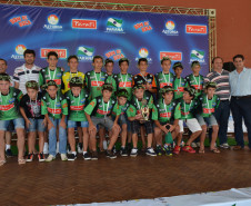 Categoria masculino B - 3º Escola Estadual Irmão Isidoro - Itapejara do Oeste
