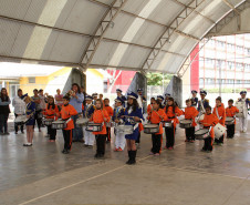 Secretário participa da fundação do primeiro grupo de escotismo de uma escola estadual. 