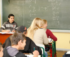 As escolas da rede estadual de educação começam na próxima semana, de 16 a 20 de dezembro, a distribuição de aulas para o ano letivo de 2014. 