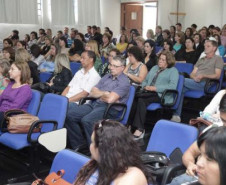 Programa de Desenvolvimento Educacional (PDE) reuniu professores dos 32 Núcleos Regionais de Educação em oito instituições de Ensino Superior diferentes.