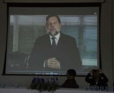 Programa de Desenvolvimento Educacional (PDE) reuniu professores dos 32 Núcleos Regionais de Educação em oito instituições de Ensino Superior diferentes.